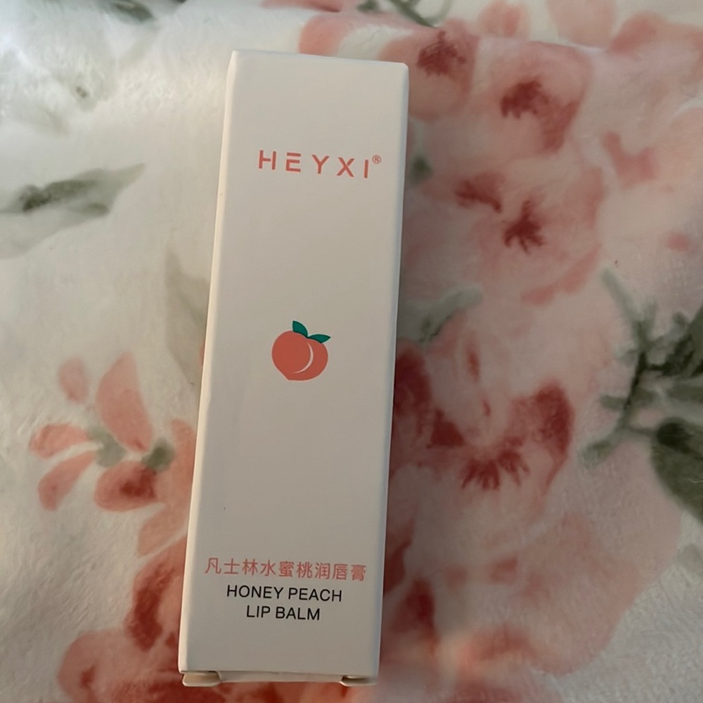 Heyxi Honey Peach 🍑 Lip Balm